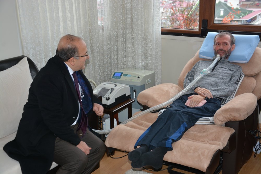 Trabzon'da ALS hastası öğretmenöğrencilerine selam var