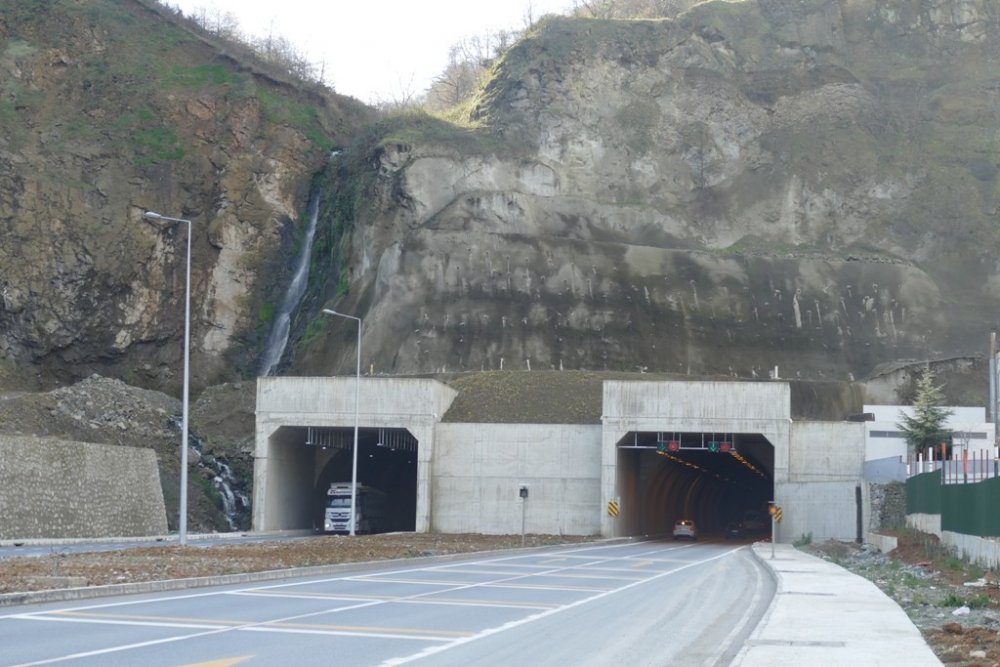 Trabzon'da şehitlerin isimleri tünellere verildi