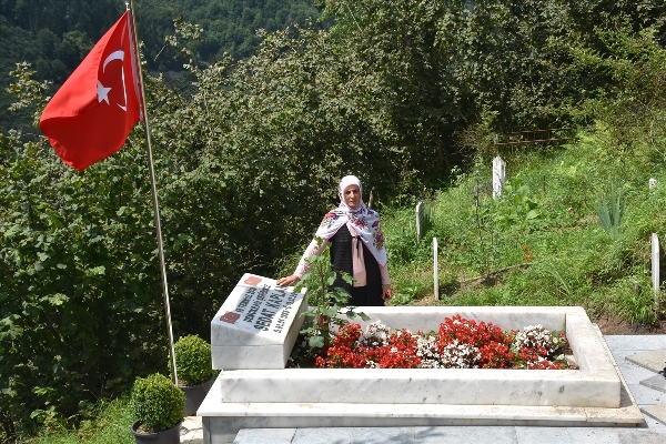 Trabzonlu 15 Temmuz şehidinin annesi: Bütün anneler affedemez