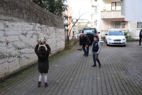 Trabzon'da bir baba oğlunun hastalığını öğrenince bakın ne yaptı