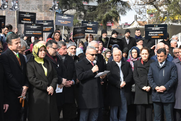 AK Parti Trabzon’dan 28 Şubat açıklaması “Devirlerinin bin yıl süreceği rüyasını görenler…”