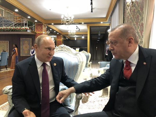 Cumhurbaşkanı Erdoğan: S-400'den taviz vermeyeceğiz, burası kasaba devleti değil