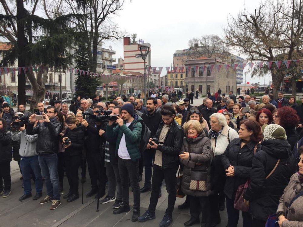 CHP Trabzon kadın kollarından Çocuk istismarı tepkisi