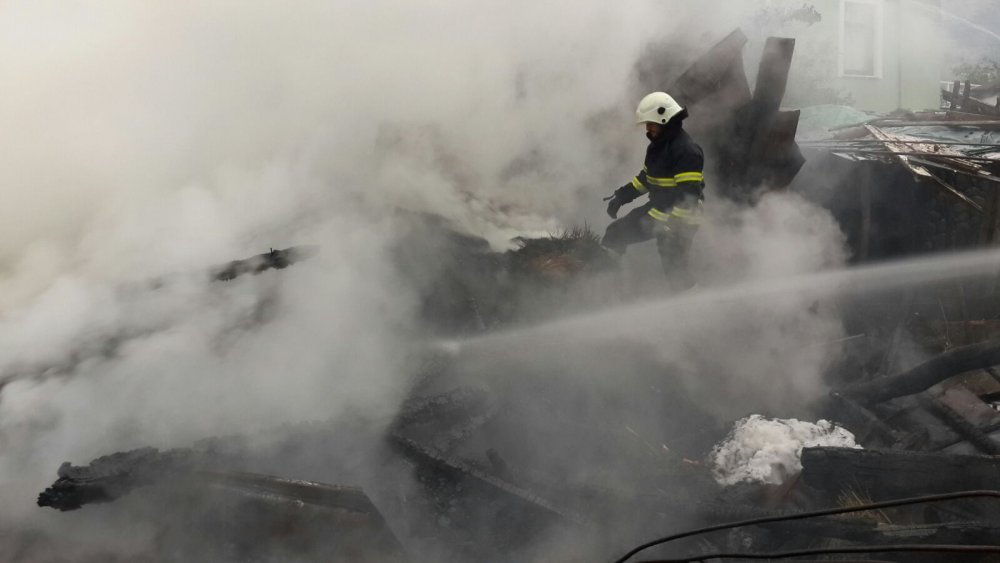 Trabzon'da temizlik için yakılan ateş felaket oluyordu
