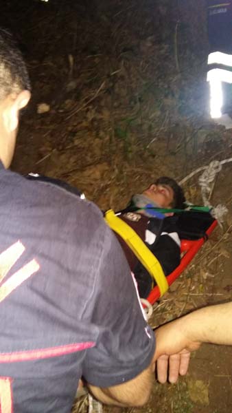 Trabzon’da otomobil fındıklığa uçtu – 4 yaralı
