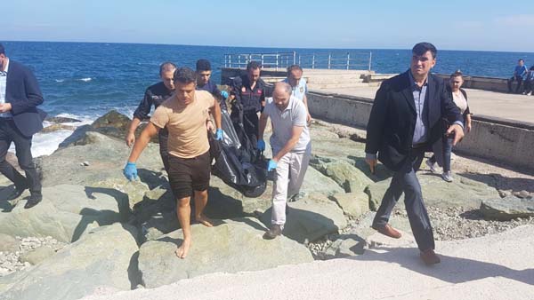 Trabzon'da denizde ceset bulundu