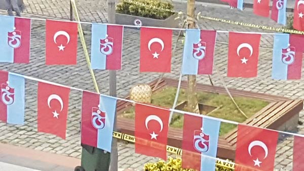 Trabzon'da şüpheli çanta alarmı