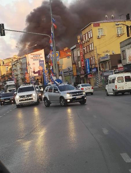 Trabzon'da iftar vakti korkutan yangın!