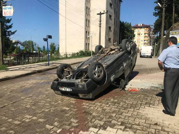 Trabzon'da araç takla attı: 1 yaralı