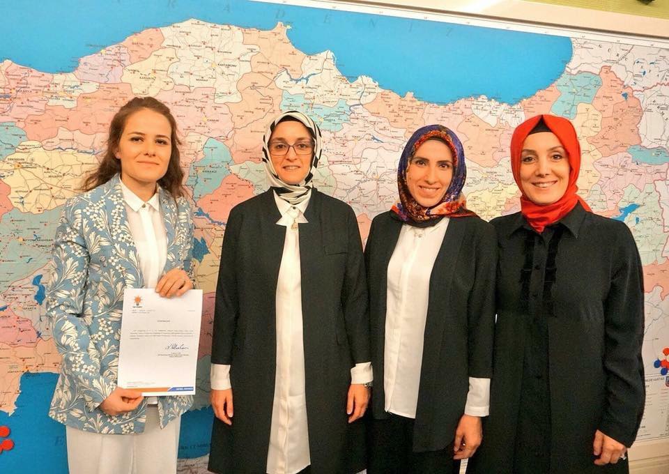 AK Trabzon İl Kadın Kollarının yeni başkanı belli oldu