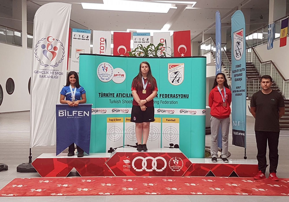 Trabzonsporlu sporcudan Türkiye rekoru