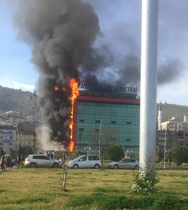 Son dakika - Avrasya Üniversitesinde yangın