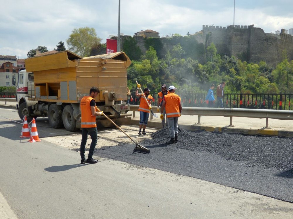 Trabzon'da 4 ilçede yollar onarılıyor
