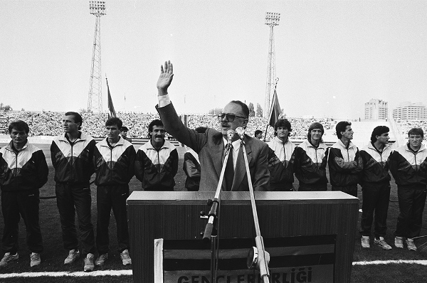 Gençlerbirliği'ne adanmış hayat: İlhan Cavcav kimdir?