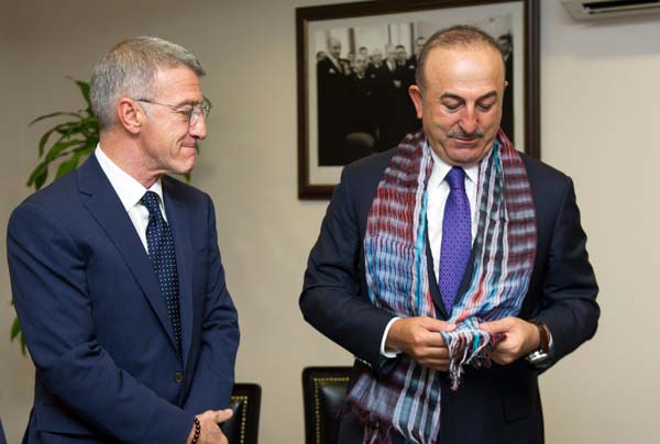 Başkan Ahmet Ağaoğlu'dan Bakan Çavuşoğlu'na ziyaret