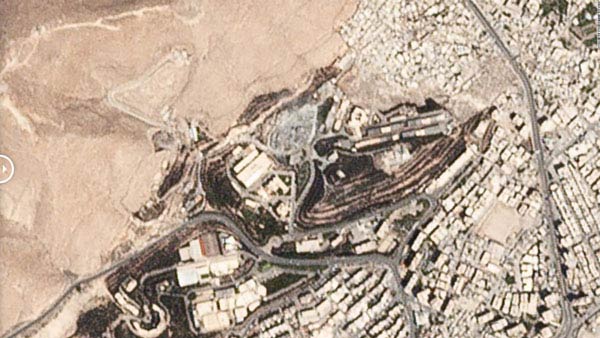 Suriye’de vurulan tesisler uydudan görüntülendi!