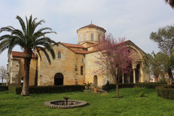 Trabzon'da Ayasofya tartışması: Cami mi olacak müze mi?