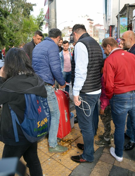 Trabzon'da şüpheli valiz paniği