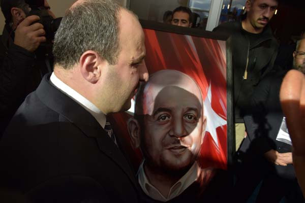 Trabzonlu bakan Gözyaşlarına boğuldu - Konuşmasını tamamlayamadı