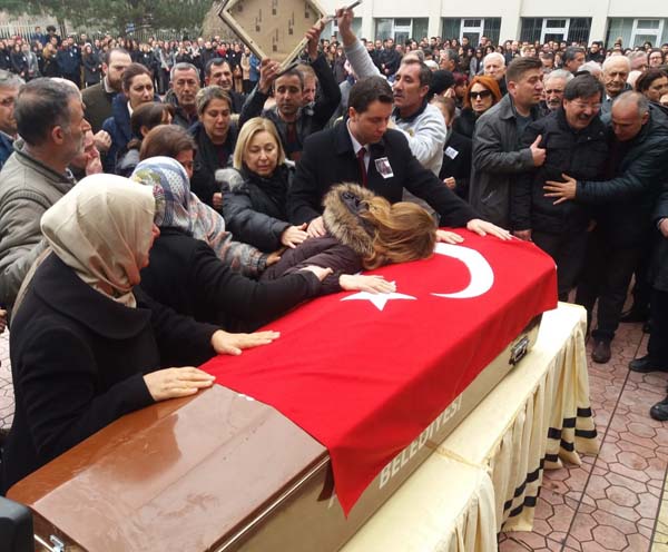 Öldürülen Araştırma görevlisi Ceren Damar Trabzonlu çıktı