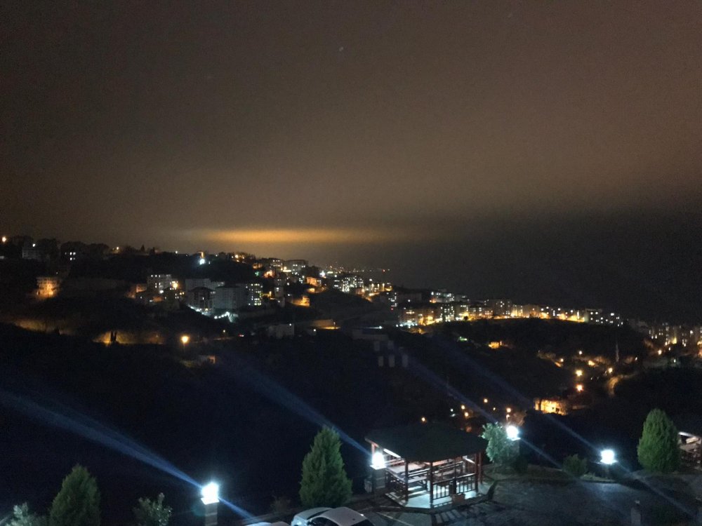 Trabzon'da gökyüzüne yükselen esrarengiz ışığın sırrı ortaya çıktı!