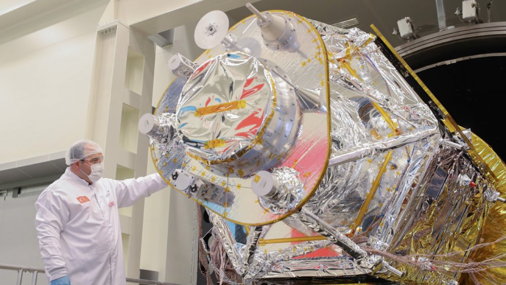 Milli uydu İmece'nin son montajı yapıldı, testleri başlıyor