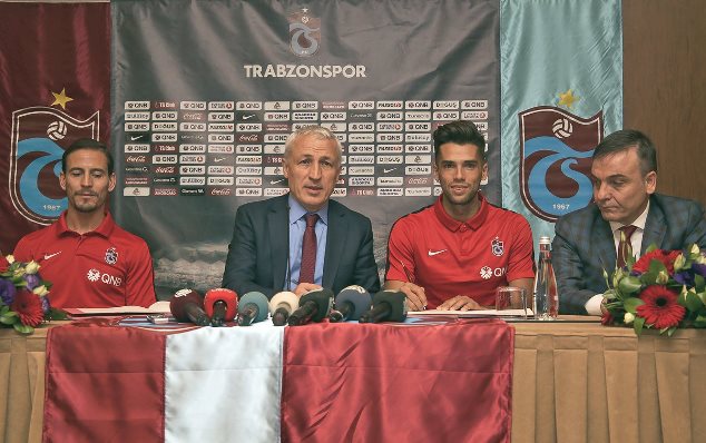 Trabzonspor'da Joao Pereira ve Emmanuel Mas imzayı attı