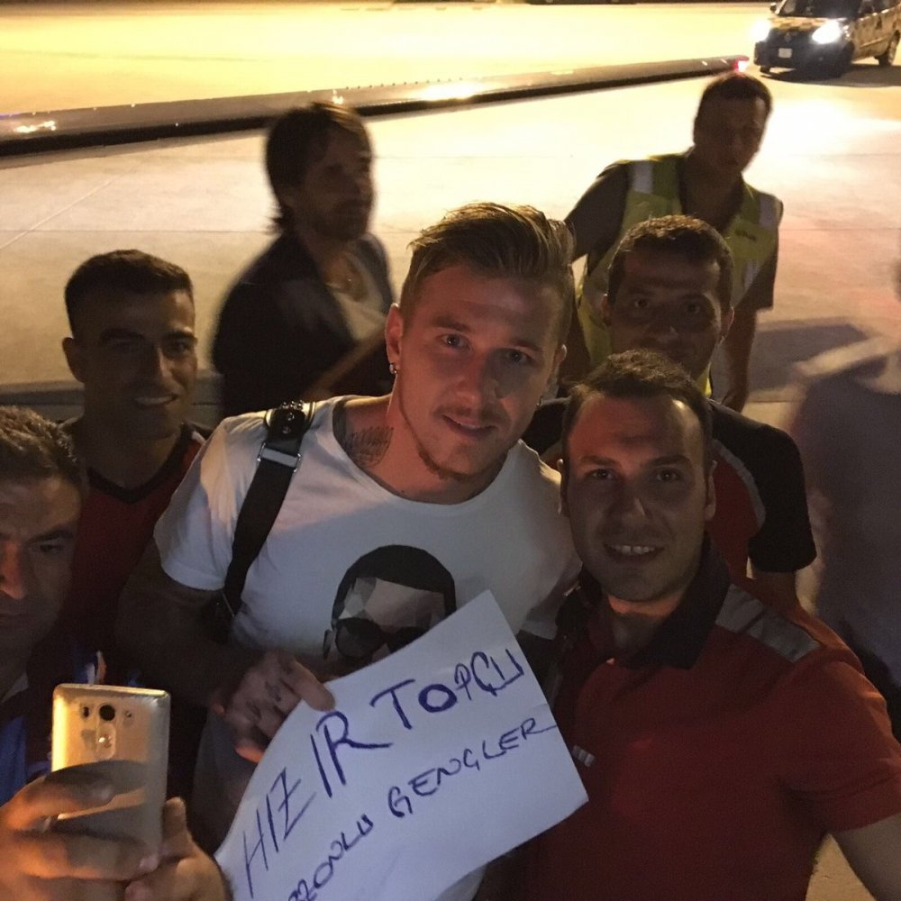 Trabzonspor'un yeni transferi Kucka Türkiye'de