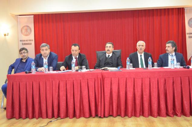 Trabzon'da Okul Müdürler toplandı
