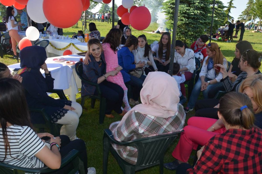 Trabzon'da Sevgi Evlerinde kalan çocuklar için bir araya geldiler 