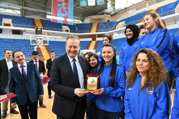 Trabzon KYK takımları şampiyon oldu