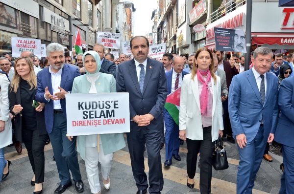 Trabzon İsrail zulmüne karşı tek yürek