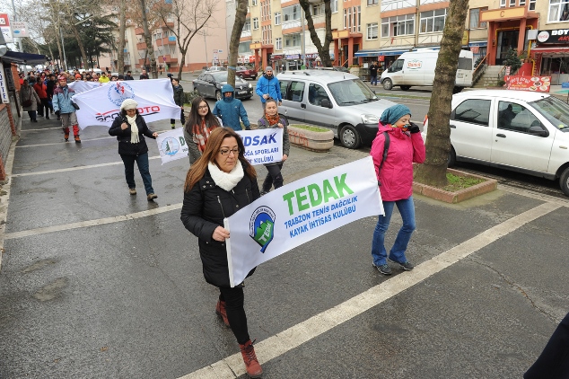 Trabzon'da 10 dağcı anıldı