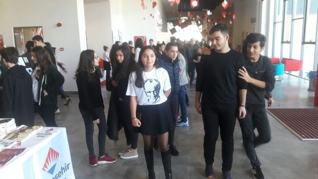 Trabzon'da minik öğrenci bütün okulu ağlattı
