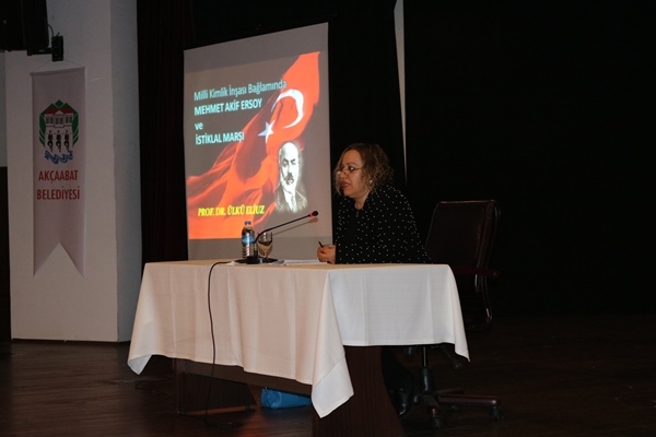 Akçaabat'ta “M. Akif Ersoy ve İstiklal Marşı” Konulu Konferans 