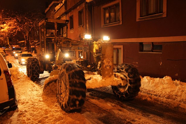 Trabzon'da kar mücadelesi sürüyor!