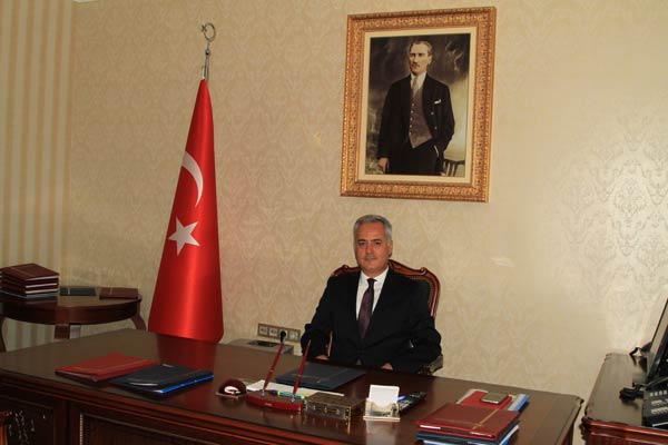 Trabzonlu Ömer Seymenoğlu Isparta Valisi oldu - Ömer Seymenoğlu kimdir? 
