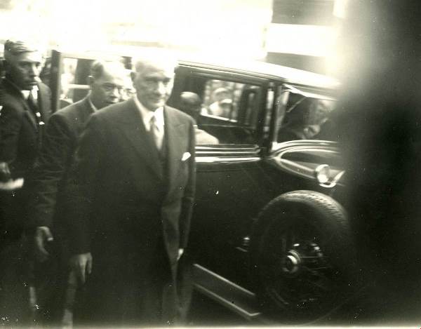 Mustafa Kemal Atatürk 80 yıl önce bugün Trabzon’daydı