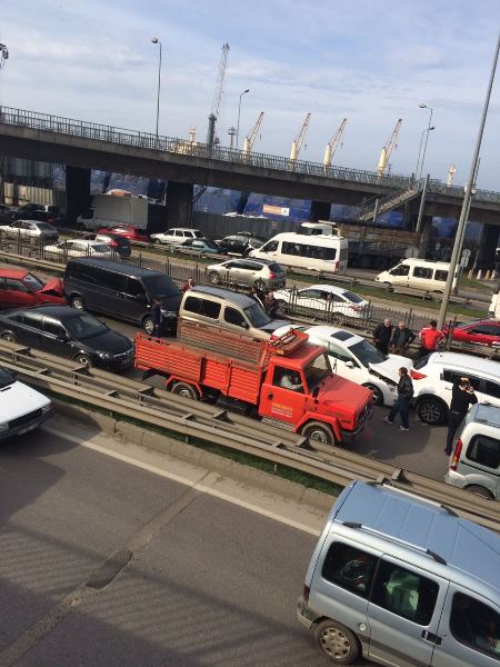 Trabzon'da zincirleme trafik kazası!
