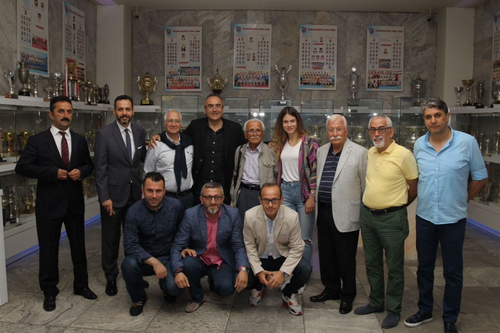 Sunay Akın Trabzonspor müzesini gezdi