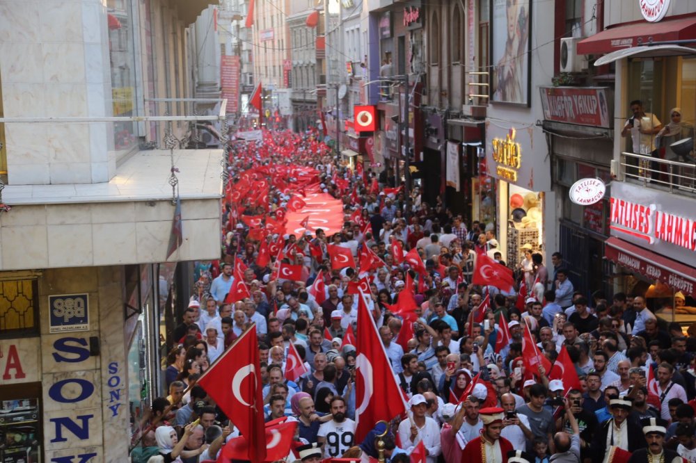 Trabzon'da Milli Birlik Yürüyüşü yapıldı