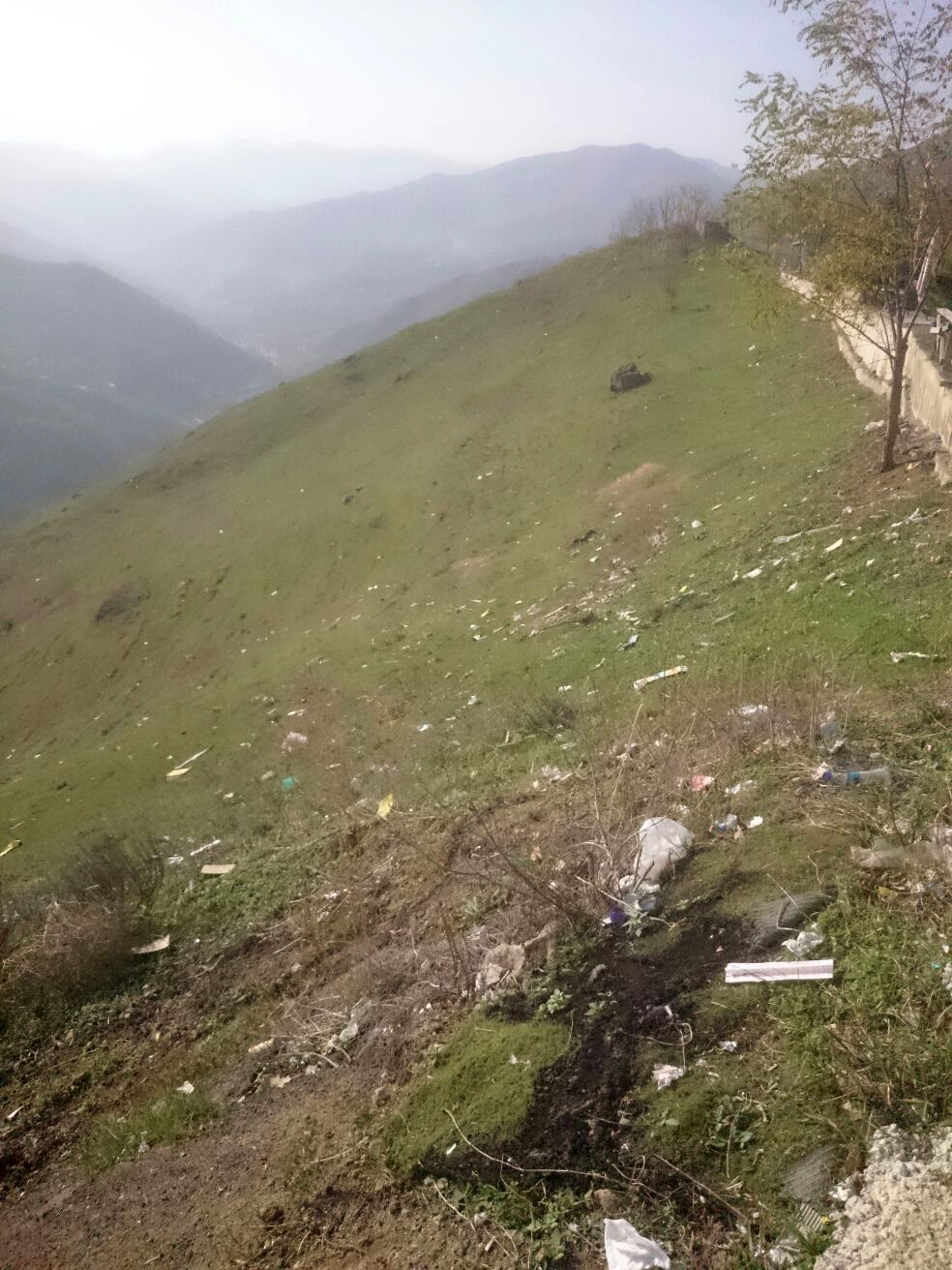 Trabzon'da göl yerine çöp manzarası