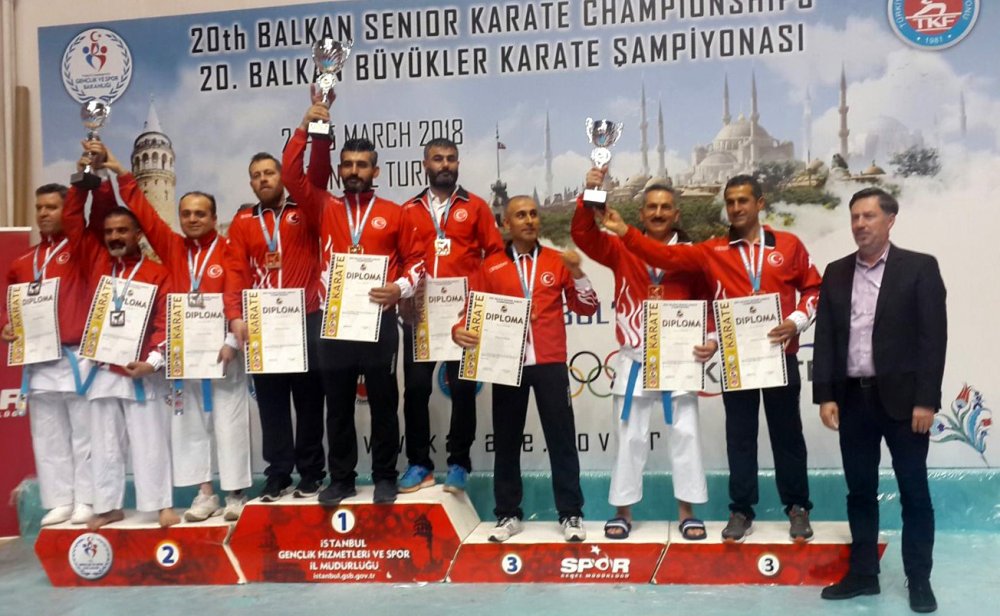 Trabzonlu sporcu 50 yaşında Milli formayı giydi