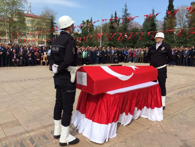 Şehit polis Mehmet Ayan için tören düzenlendi