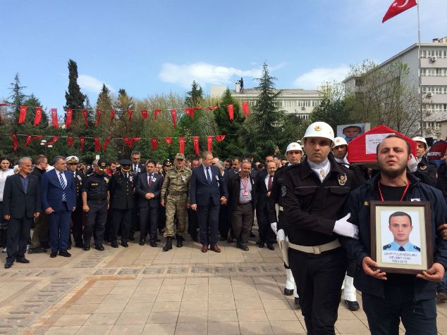 Şehit polis Mehmet Ayan için tören düzenlendi