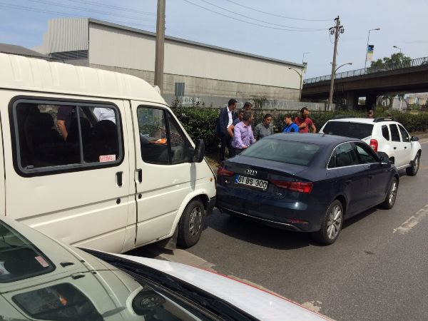 Trabzon'da zincirleme kaza! Tam 11 araç kaza yaptı