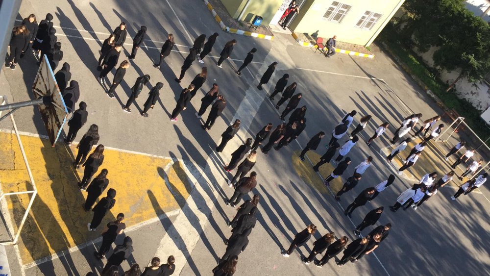 Trabzon'daki okulda anlamlı 10 Kasım