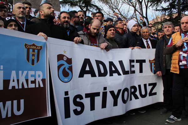 Salih Akyüz Trabzonspor taraftarının yanında – “Artık yeter diyoruz”
