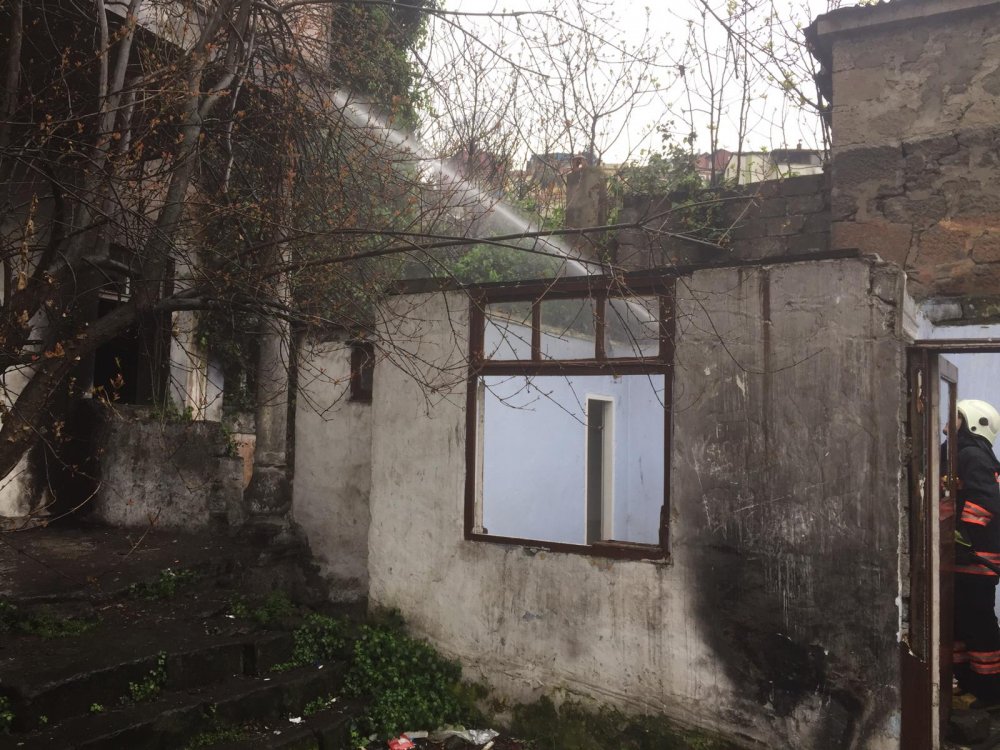 Trabzon’da yangın – Bina küle döndü