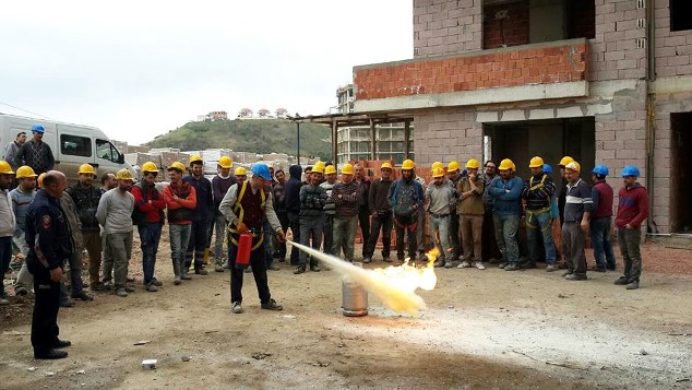 Trabzon'da yangın eğitimleri